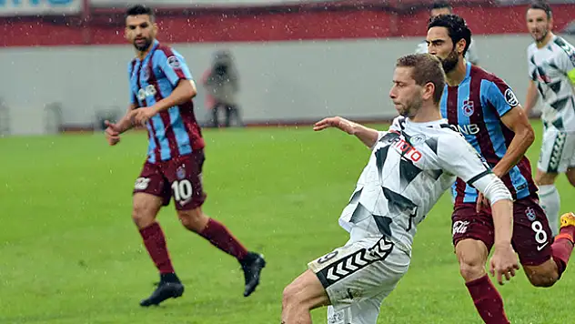 İlk yarı golsüz sona erdi