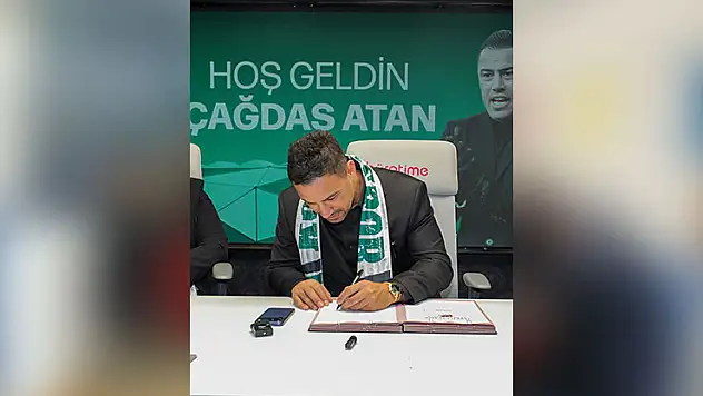 İlkelerimizden bir tanesi genç isimleri kazanmak