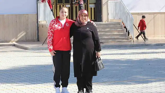İlkokuldaki yakantop turnuvasından, halterde Avrupa Şampiyonası'na