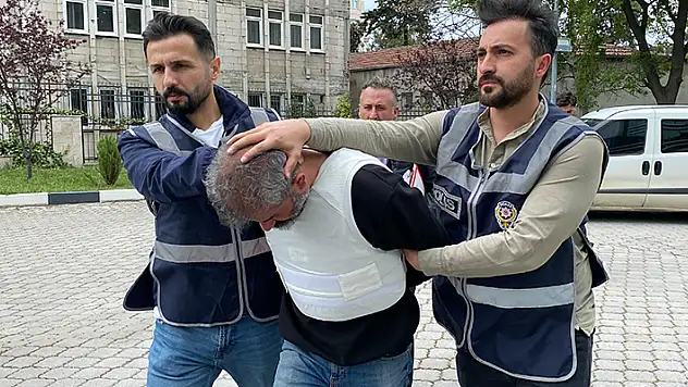 İngilizce öğretmeni eşini öldüren sanık: Saadet sevgilisinin önüne atladı
