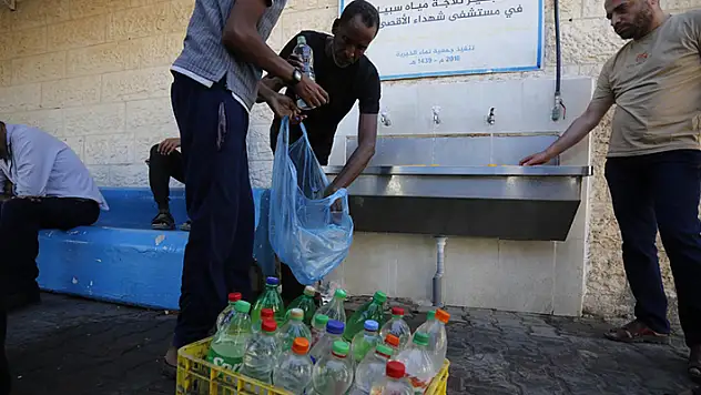 İnsan Hakları İzleme Örgütü: İsrail Gazze'nin suyunu keserek 600 bin insanı temiz susuz bıraktı
