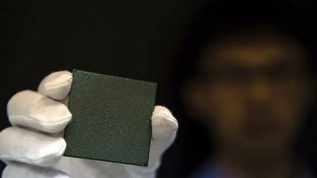 Intel çekirdek sayısını 12'ye çıkartıyor