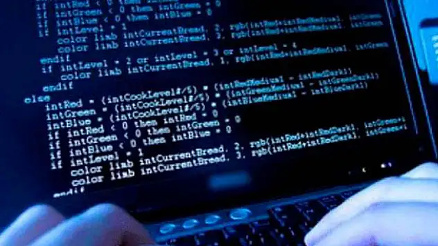 İnternet cafe sapığı yakalandı