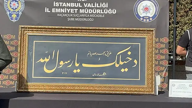 Interpol tarafından 20 yıldır aranan tarihi hat levha İstanbul'da ele geçirildi
