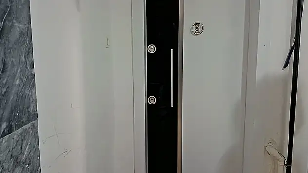İntihar eden kanser hastası adamın eşini bakacak kimse olmadığı için öldürdüğü iddiası