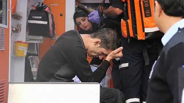 İntihar etmek isteyen genci kurtardılar