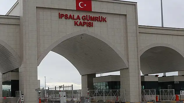 İpsala Sınır Kapısı, Yunanistan'daki yangınlar nedeniyle geçişlere kapatıldı
