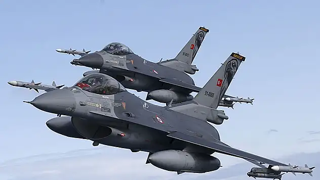 Irak'ın kuzeyinde sorumlu düzeyde teröristlerin de içinde bulunduğu 20 hedef imha edildi
