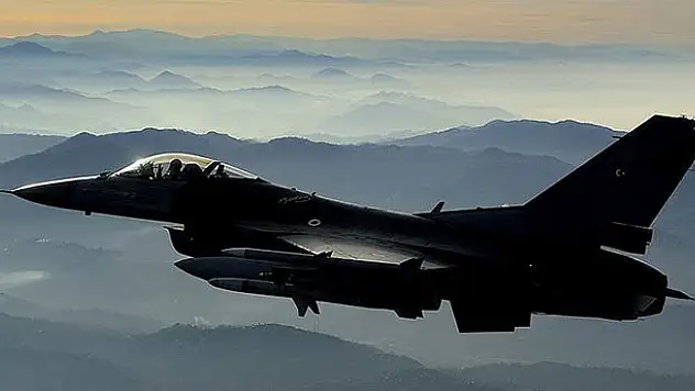 Irak'ın kuzeyine hava harekatı