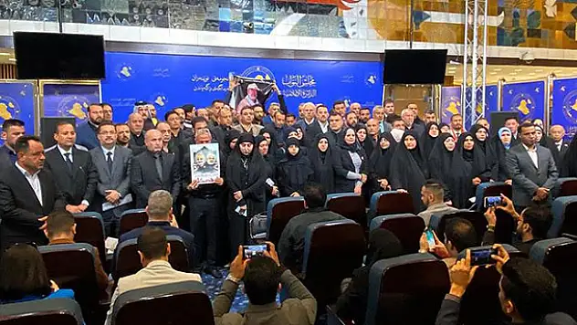 Irak Meclisi ABD güçlerinin ülkeden çıkarılmasına karar verdi
