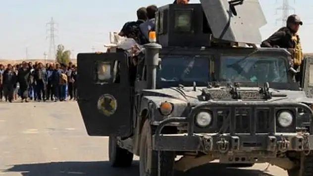 Irak ordusu IŞİD'in elindeki Hit kasabasına girdi