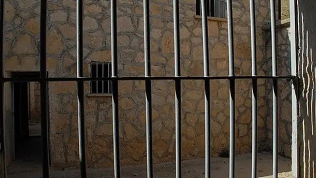 Irak'ta cezaevinde isyan: 28 ölü