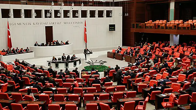 Irak ve Suriye tezkeresi 1 yıl daha uzatıldı