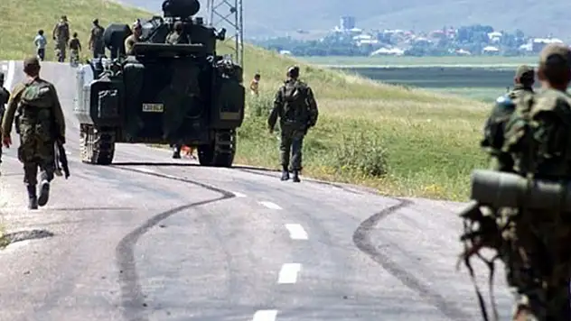 Irak ve Suriye'ye sınır ötesi operasyon yetkisini 2 yıl uzatan tezkere TBMM'ye sunuldu
