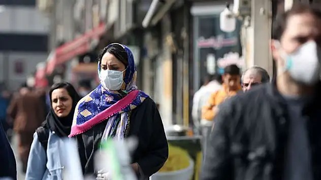 İran'da 2 eyalet koronavirüs nedeniyle girişlere kapatıldı