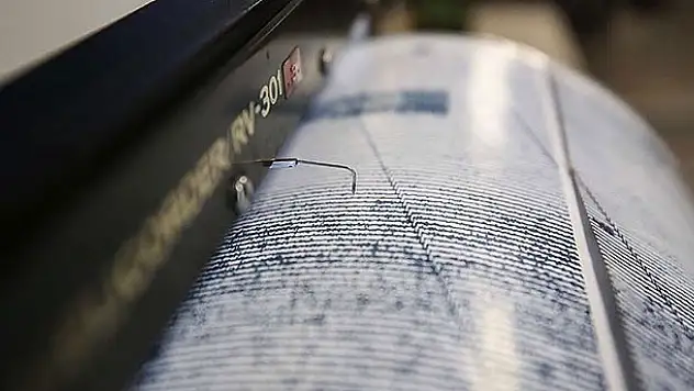 İran'da 5,2 büyüklüğünde deprem
