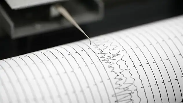 İran'da 5 büyüklüğünde deprem