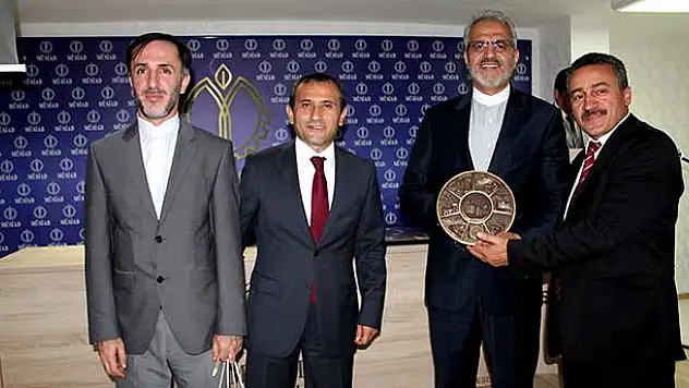 İran'ın Ankara Büyükelçisi Bigdeli, Konya'da