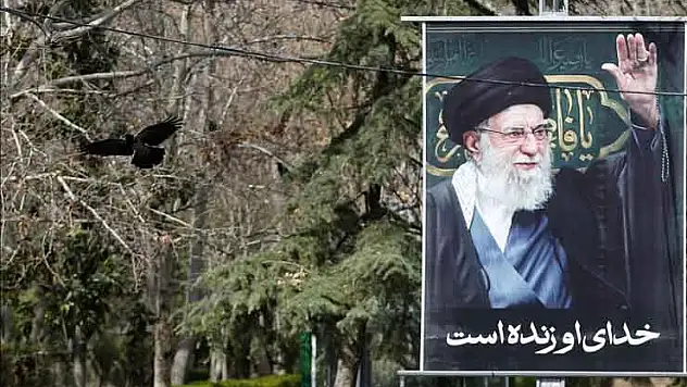İran lideri Hamaney için Tahran'da 3 gün cenaze töreni düzenlenecek