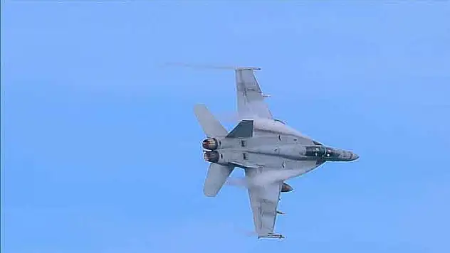 İran ordusu: Ülkenin güneyinde bir F-15 savaş uçağı düşürüldü