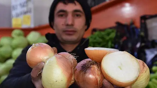 İran soğanı raflarda yerini aldı