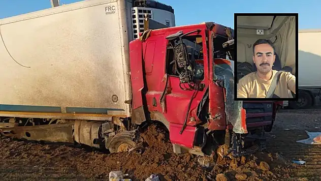 İran'da yeri delen füzenin şarapnel parçasının isabet etmesiyle genç şoföre mezar olan tırın görüntüsü ortaya çıktı