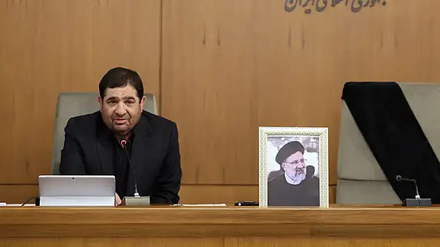 İran'da yönetimi geçici olarak cumhurbaşkanı yardımcısı Muhbir devralacak
