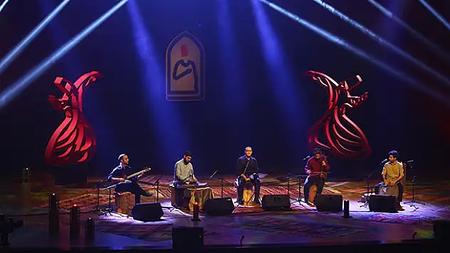 İranlı Alireza Ghorbani Konya'da sahne aldı