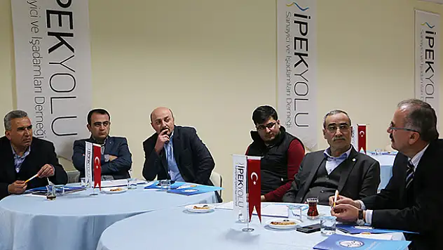 İş adamlarına Sektör Danışmanlığı anlatıldı