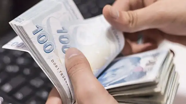 İşçi çıkartan işveren kısa çalışma ödeneğini iade edecek