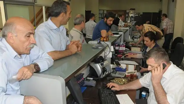 İşçi ve Bağ-Kur emeklilerine çifte zam yolda