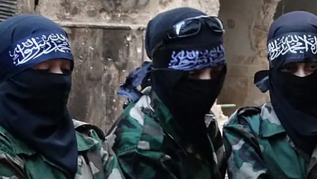 IŞİD'in 3 kadın sniper'ı öldürüldü
