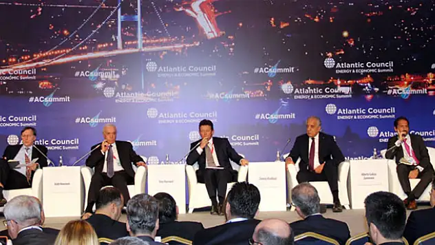 IŞİD tehlikesi petrol kuyularında üretimi yarıya düşürdü