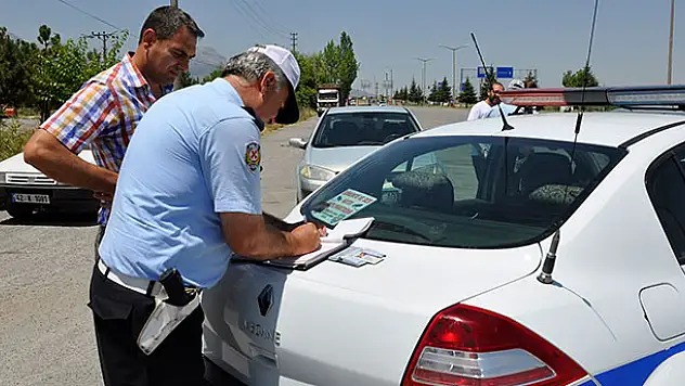  Işık ihlaline sivil trafik polisi ve kameralı denetim