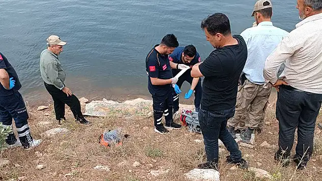İşitme ve konuşma engelli Zekeriya, yüzmek için girdiği nehirde boğuldu
