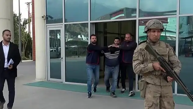 İskenderun'da anne ve iki çocuğunu öldüren zanlı tutuklandı
