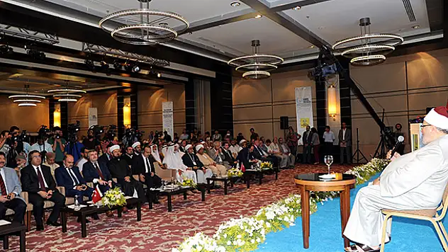 İslam dünyası alimleri Konya'da buluştu