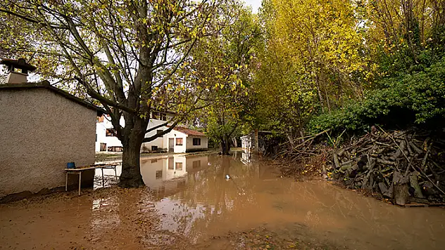 İspanya'daki selde can kaybı 62'ye yükseldi
