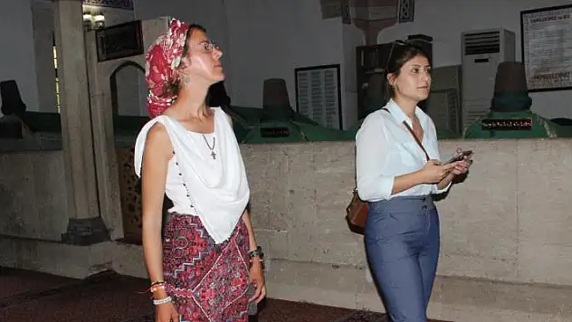 İspanya'dan Kudüs'e yürüyen Carlota Salazar Karaman'da mola verdi
