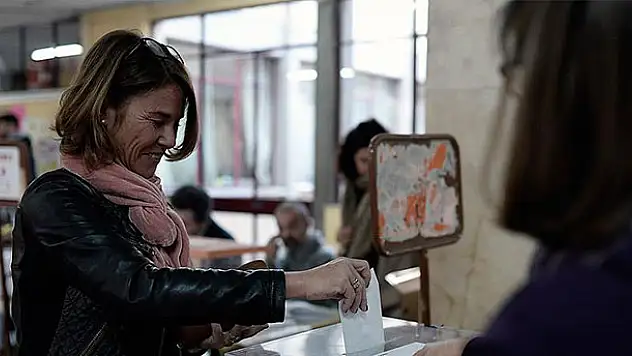 İspanya genel seçiminde oy kullanma işlemi başladı