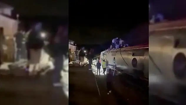 İspanya'da iki hızlı trenin karıştığı kazada yaşamını yitirenlerin sayısı 39'a yükseldi