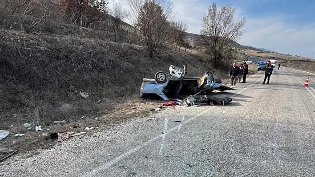 Isparta'da otomobil takla attı: 1 ölü, 2 yaralı