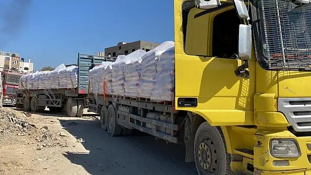 İsrail, Gazze'ye yardım ulaştıran 37 uluslararası kuruluşun lisansını iptal etmeye başladı
