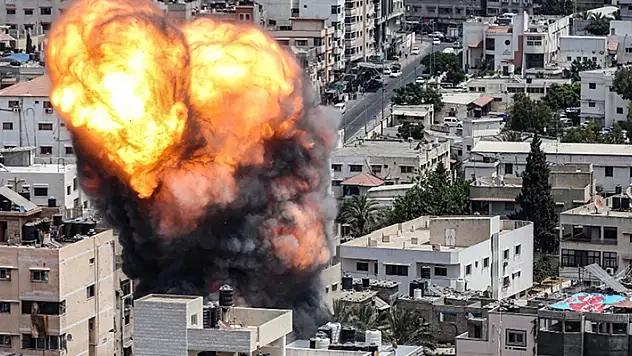 İsrail'in Gazze'nin Refah bölgesine düzenlediği saldırıda 7 kişi yaşamını yitirdi
