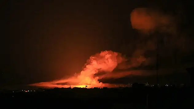 İsrail'in Gazze'ye düzenlediği saldırılarda ölenlerin sayısı 950'ye yükseldi
