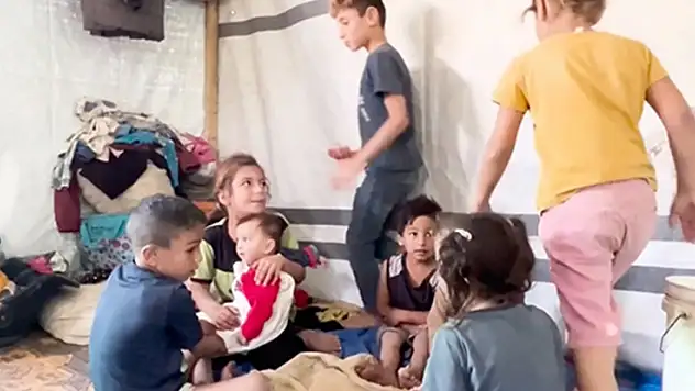 İsrail'in tehcir politikası yüzünden ebeveynlerinden ayrı kalan Filistinli çocuklar, yeniden 'aile olmak' istiyor