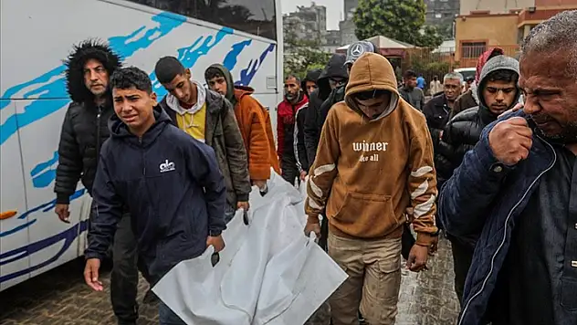 İsrail ordusu, ateşkese rağmen Gazze'de 4 Filistinliyi daha öldürdü