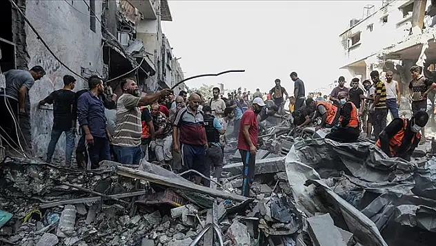 İsrail ordusu bir günde Gazze Şeridi'nde 320 noktayı vurarak 400 Filistinliyi öldürdü
