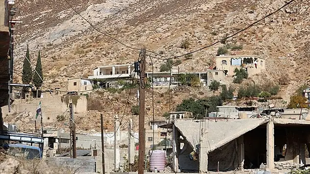 İsrail, Suriye'nin güneyinde ihlallerini sürdürüyor