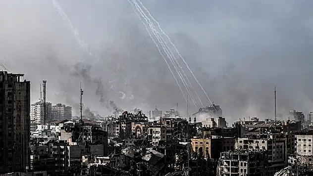 İsrail'in Gazze'ye saldırılarını 4 günlüğüne durdurması beklenen insani ara başladı

